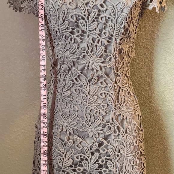 Lulus Dresses & Skirts - Elegant Lulus Lace Dress in Grey Sz XS